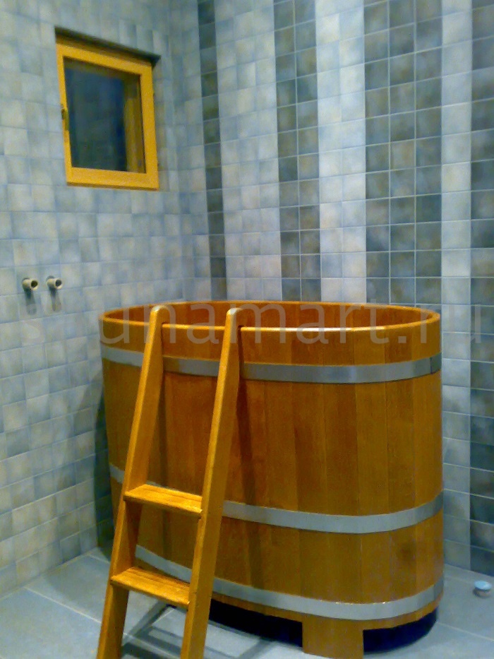 Купель овальная из лиственницы 1.0 х0.7 х1.0 с полимерным покрытием мореная Купель овальная из лиственницы 1.0 х0.7 х1.0 с полимерным покрытием мореная